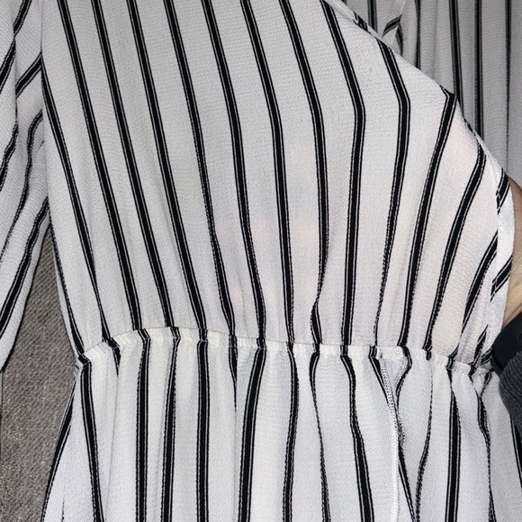 Women’s Striped V-neck Long Sleeve Split Romper Dresss - Picture 5 of 6